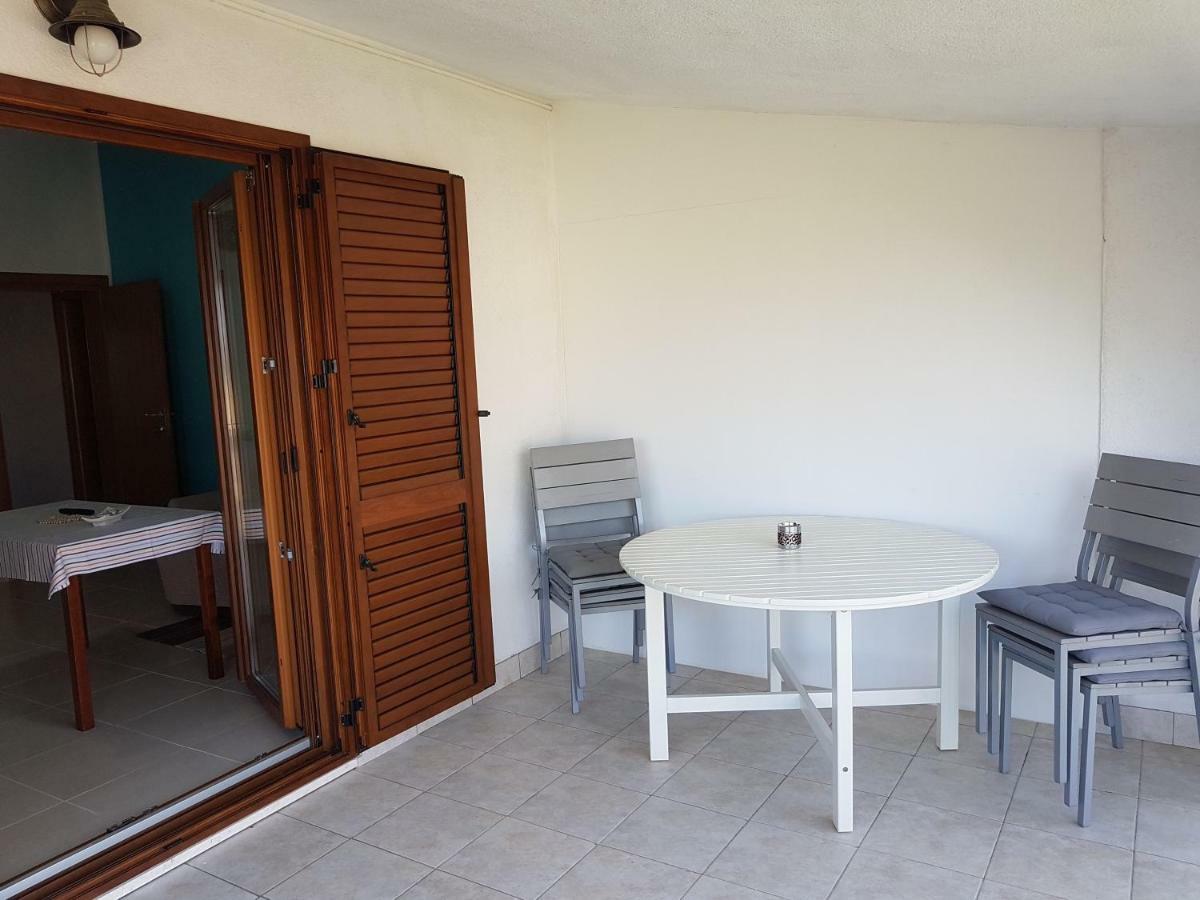 Apartments Vila Leona Pirovac Exterior foto
